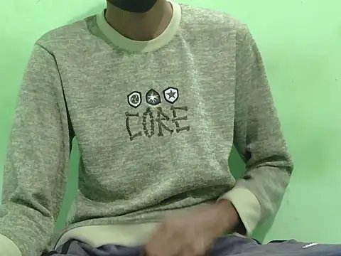 rockyy23boy online show from October 24, 2025, 5:09 pm