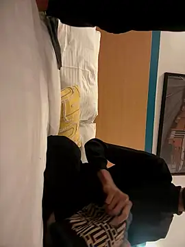 rockyy23boy online show from January 10, 2026, 3:25 pm