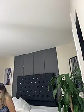 Alexa  Blue online show from September 10, 2025, 4:01 am