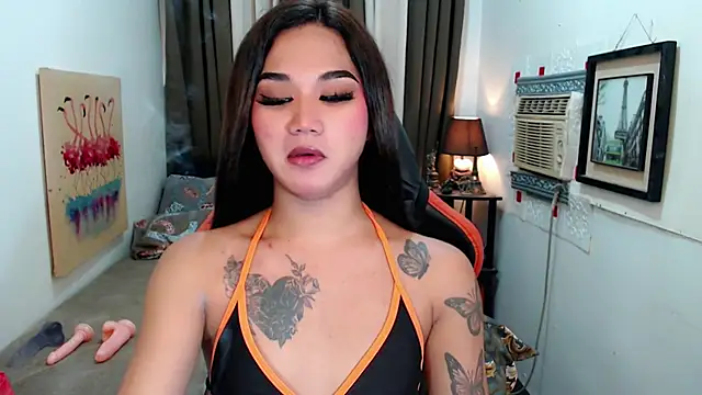 Snapshot of lil_fantacy chatting on October 7, 2025, 9:17 am lil fantacy online show from October 7, 2025, 9:17 am