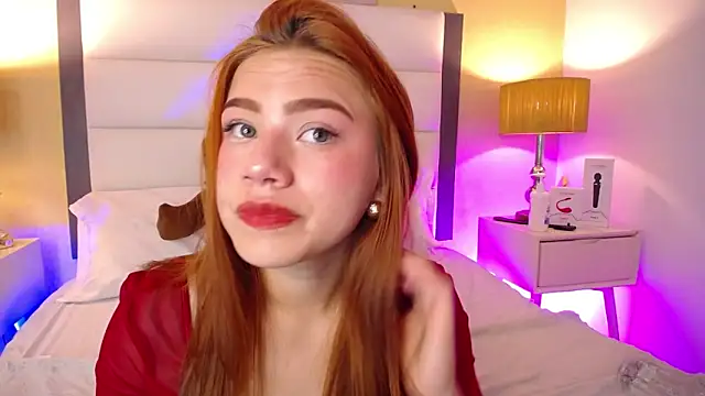 Snapshot of Solara- chatting on September 11, 2025, 8:20 pm Solara- online show from September 11, 2025, 8:20 pm