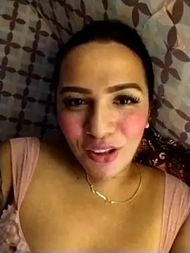 enoria1992 online show from November 6, 2025, 9:21 am