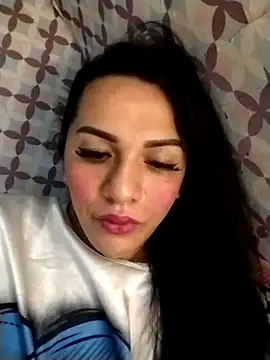 enoria1992 online show from April 8, 2026, 10:54 pm