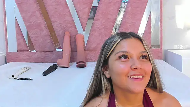 Snapshot of Wonderkloe_ chatting on March 4, 2026, 1:55 am Wonderkloe online show from March 4, 2026, 1:55 am