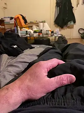 jackadi33 online show from February 12, 2026, 8:04 pm