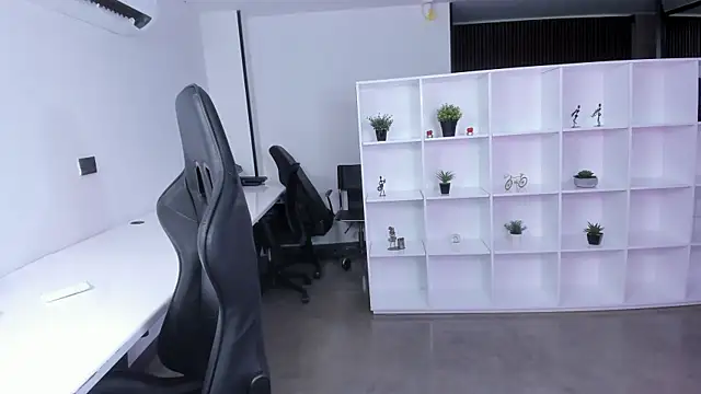 Snapshot of megan_bigboobs_ chatting on November 9, 2025, 11:41 am megan bigboobs online show from November 9, 2025, 11:41 am