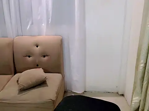 Snapshot of takemeinheaven25 chatting on September 26, 2025, 9:24 am takemeinheaven25 online show from September 26, 2025, 9:24 am