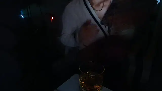 Snapshot of FenaLady chatting on February 11, 2026, 10:04 pm FenaLady online show from February 11, 2026, 10:04 pm