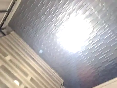 Snapshot of Heyman17 chatting on September 27, 2025, 1:10 am Heyman17 online show from September 27, 2025, 1:10 am