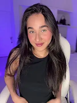 Snapshot of julieta_jhonss chatting on March 2, 2026, 3:20 am julieta jhonss online show from March 2, 2026, 3:20 am