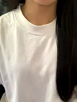 Snapshot of JennyQueen18 chatting on October 2, 2025, 2:02 pm JennyQueen18 online show from October 2, 2025, 2:02 pm