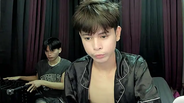 Snapshot of hotfreshdior chatting on November 30, 2025, 4:44 pm hotfreshdior online show from November 30, 2025, 4:44 pm