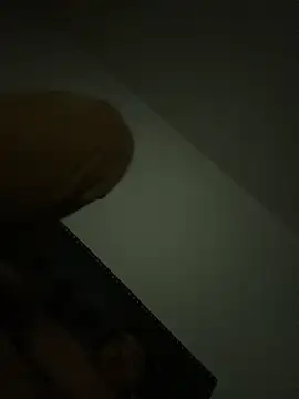 Snapshot of edddy23 chatting on October 10, 2025, 9:41 am edddy23 online show from October 10, 2025, 9:41 am