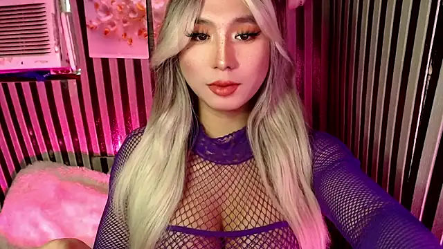 UrhotlucyTS online show from March 22, 2026, 7:34 am