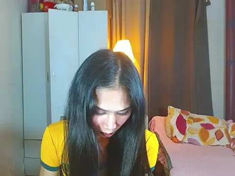 Snapshot of kittygurl124 chatting on March 31, 2026, 9:59 pm kittygurl124 online show from March 31, 2026, 9:59 pm