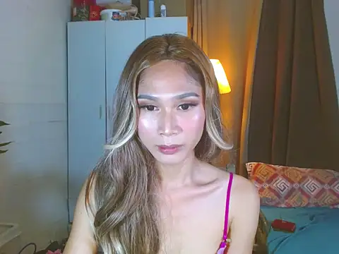 kittygurl124 online show from May 28, 2026, 9:01 pm