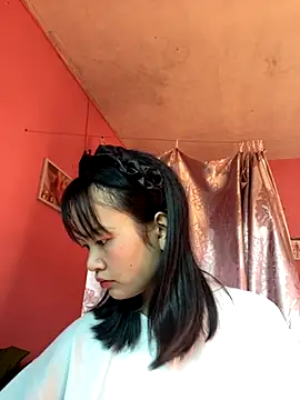 Daisy018 online show from September 19, 2025, 1:40 am