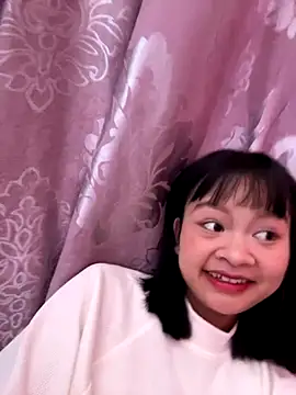 Daisy018 online show from September 20, 2025, 4:02 am