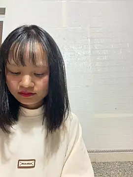 Daisy018 online show from October 24, 2025, 6:10 am