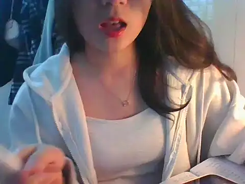 Snapshot of Linzly chatting on November 1, 2025, 2:35 am Linzly online show from November 1, 2025, 2:35 am