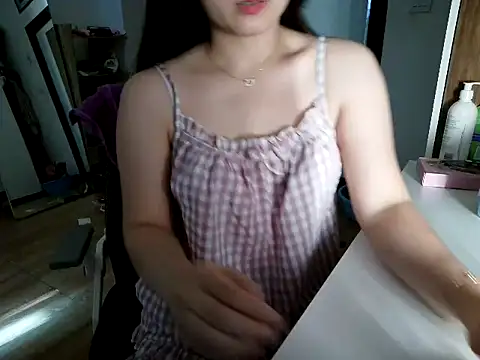 Linzly online show from May 21, 2026, 9:27 am