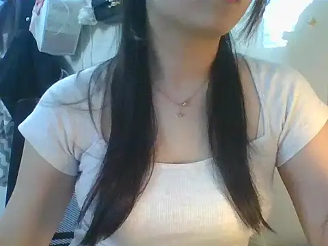 Linzly online show from May 31, 2026, 2:42 am