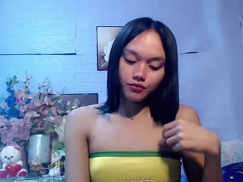 sexybabewarrior online show from May 13, 2026, 5:43 pm