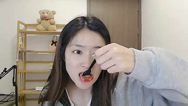 Mimi-cnbaby online show from March 29, 2026, 12:05 pm