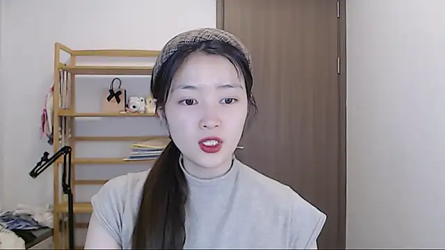 Mimi-cnbaby online show from April 19, 2026, 1:21 pm