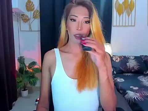 Amandawillson online show from October 25, 2025, 4:57 pm