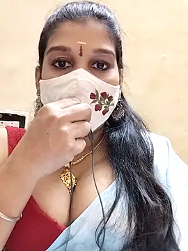 amelia-rani online show from April 24, 2026, 6:32 pm