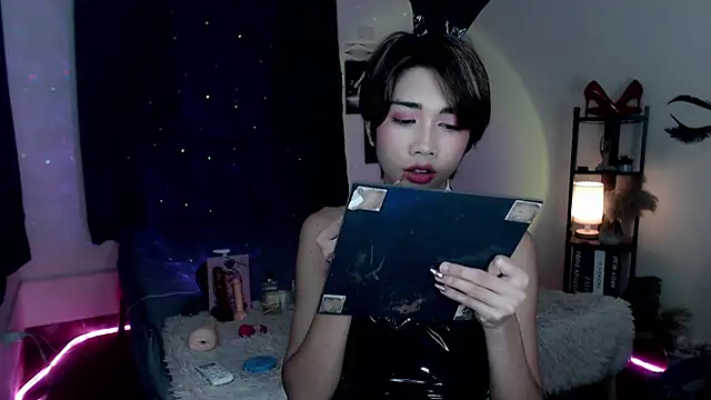 Snapshot of Lavictoriathegreat chatting on December 21, 2025, 4:58 pm Lavictoriathegreat online show from December 21, 2025, 4:58 pm