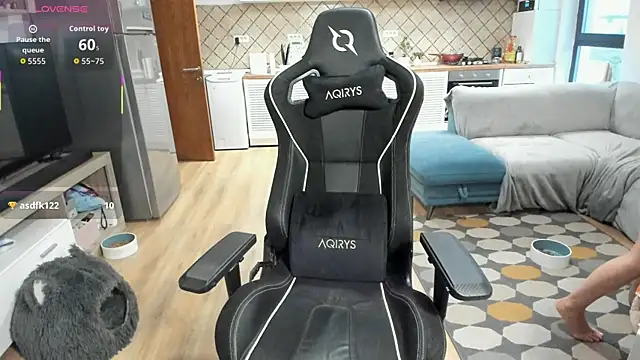 Snapshot of cherry_bams chatting on September 10, 2025, 3:45 pm cherry bams online show from September 10, 2025, 3:45 pm