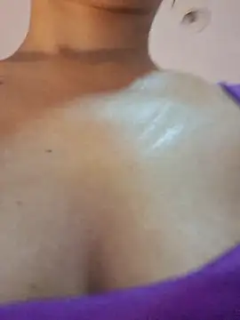 Snapshot of Luna_20x chatting on October 23, 2025, 6:39 pm Luna 20x online show from October 23, 2025, 6:39 pm