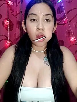 Snapshot of VALENTINA_ROUSE_ chatting on October 23, 2025, 12:32 am VALENTINA ROUSE online show from October 23, 2025, 12:32 am