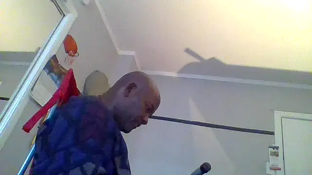 Snapshot of JezOne555 chatting on October 5, 2025, 6:28 pm JezOne555 online show from October 5, 2025, 6:28 pm