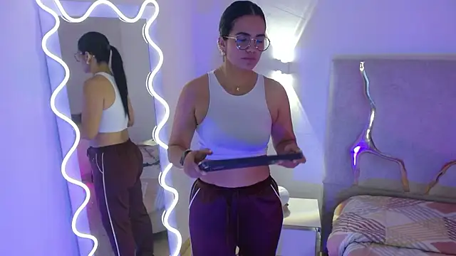 Snapshot of Rosalind_tay chatting on January 9, 2026, 11:24 am Rosalind tay online show from January 9, 2026, 11:24 am