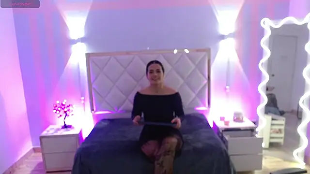 Snapshot of Rosalind_tay chatting on March 1, 2026, 11:23 am Rosalind tay online show from March 1, 2026, 11:23 am