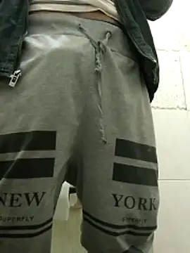 Snapshot of Luk909090 chatting on November 8, 2025, 1:50 am Luk909090 online show from November 8, 2025, 1:50 am