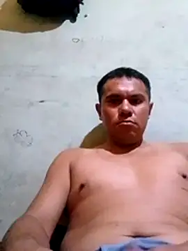 Snapshot of Luk909090 chatting on November 17, 2025, 7:30 pm Luk909090 online show from November 17, 2025, 7:30 pm