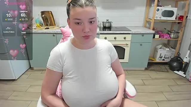 LinaElasm online show from March 5, 2026, 7:26 am