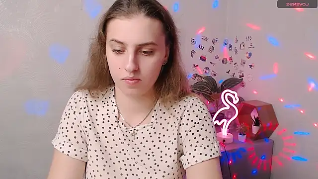 AmandaDimond  online show from November 17, 2025, 1:06 pm