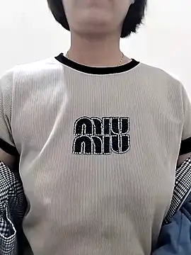 love sexy090 online show from November 21, 2025, 12:59 pm