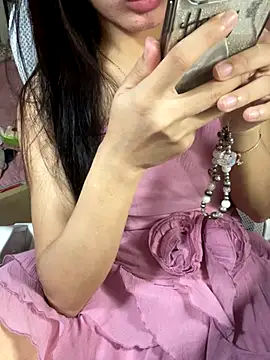 Snapshot of Mina048 chatting on October 22, 2025, 4:40 pm Mina048 online show from October 22, 2025, 4:40 pm