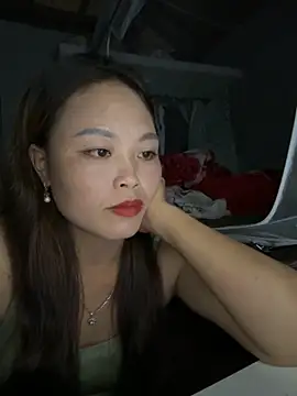 Snapshot of MychuSweet chatting on October 10, 2025, 1:32 pm MychuSweet online show from October 10, 2025, 1:32 pm