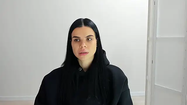 Amelisweett online show from October 7, 2025, 9:17 am