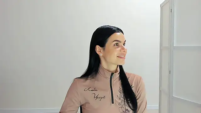 Amelisweett online show from October 23, 2025, 8:13 am