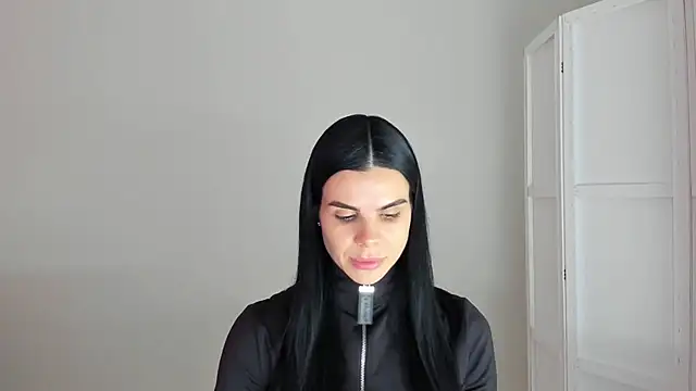 Amelisweett online show from October 28, 2025, 9:24 am