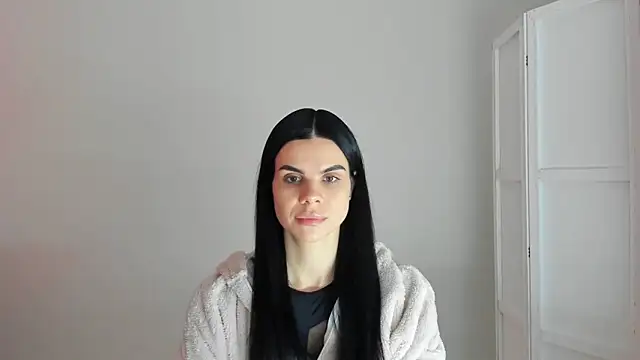 Amelisweett online show from October 31, 2025, 8:26 am