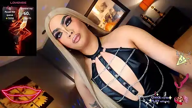 FridaHumphrey online show from October 21, 2025, 5:24 pm